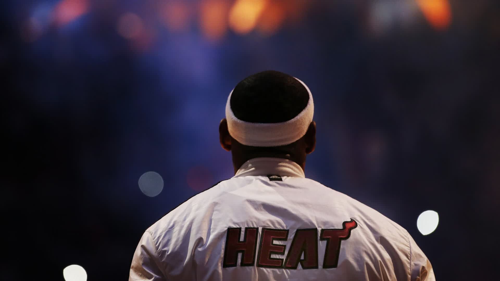 太狠了！一夜三惊雷，浙江队斯图加特再遭质疑，西甲节点下成都蓉城更衣室传出什么声音？